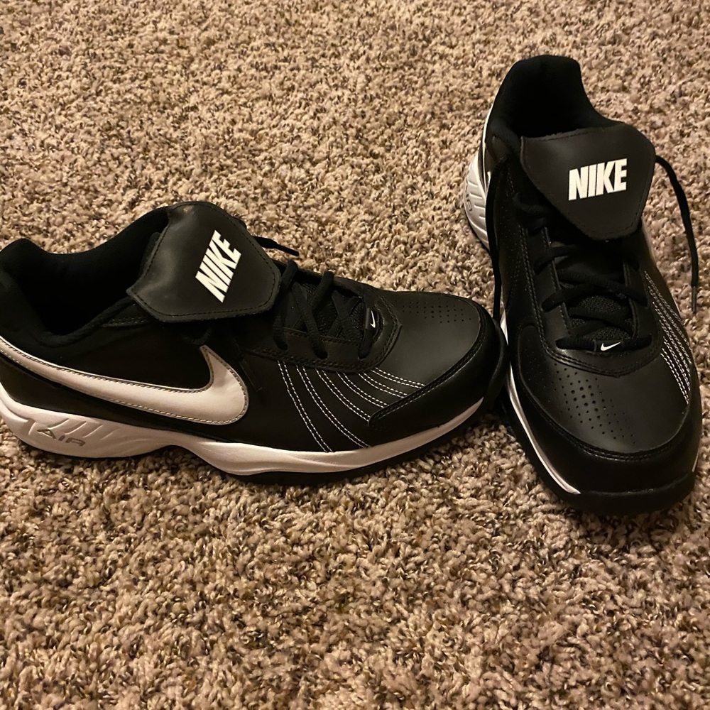 Nike Baseball worn once baseball shoes